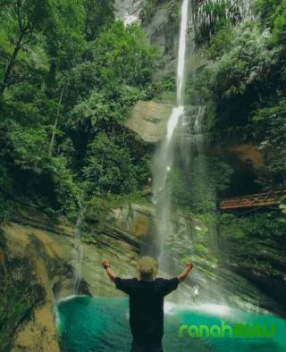 Surga tersembunyi Wisata Air terjun Batu tilam kabupaten Kampar